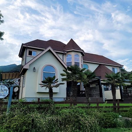American Village Pension Manoa 南海郡 外观 照片